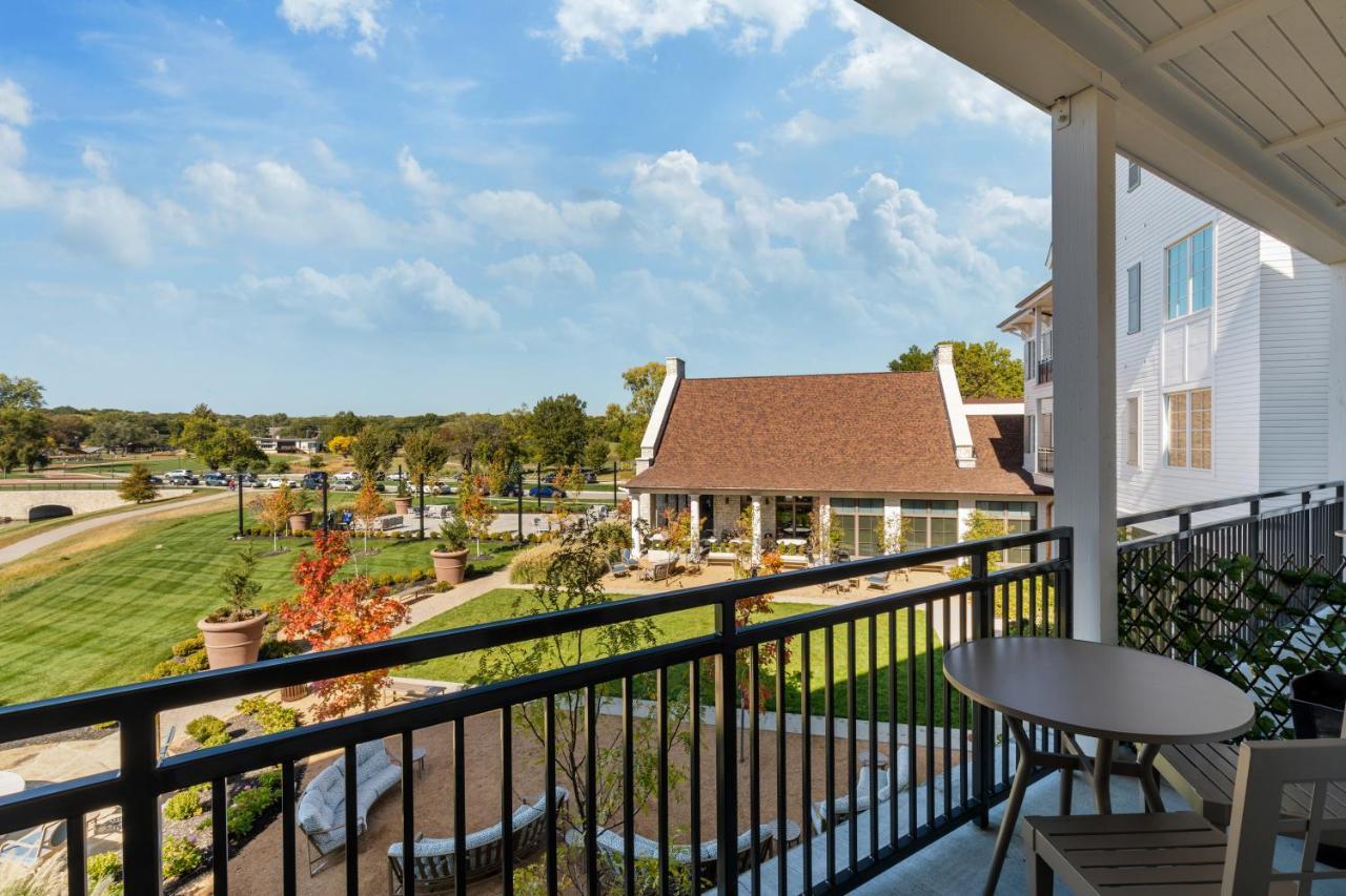 The Inn At Meadowbrook Overland Park Zewnętrze zdjęcie